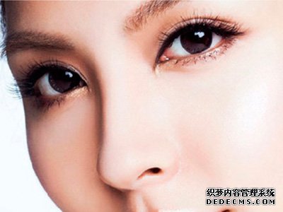 双眼皮手术修复